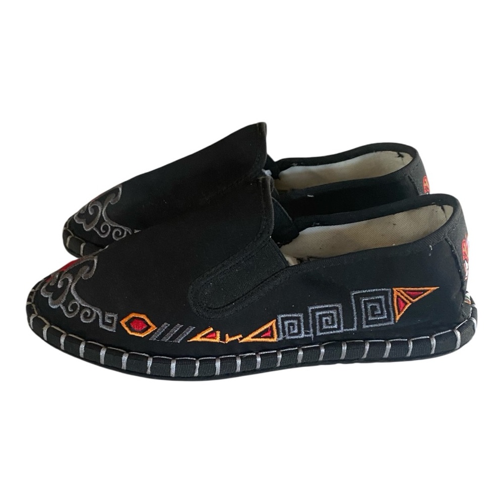 Black Embroidered Slip-On Shoes unisex - Picture 5 of 10